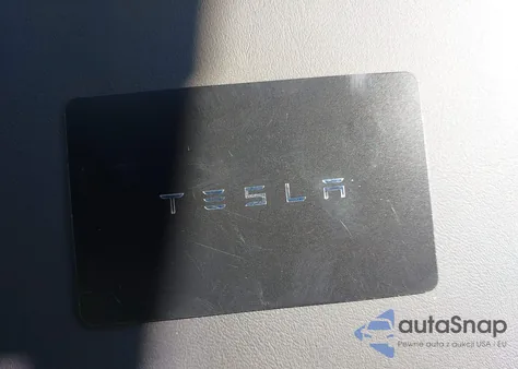 2026 Tesla Model Y Long Range Dual Motor All-Wheel Drive/Long Range Launch Series из США, поврежденный, VIN 7SAYGDEE9TA389415